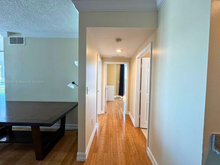 Property Photo:  275 NE 18th St 808  FL 33132