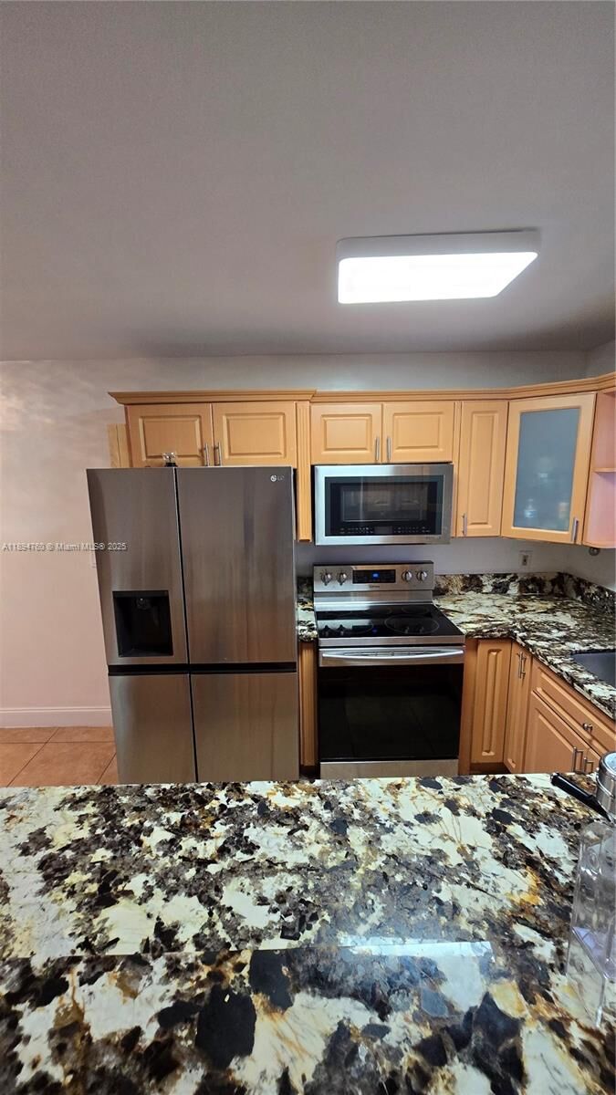 Property Photo: 13500 NE 3rd Ct 423 FL 33161