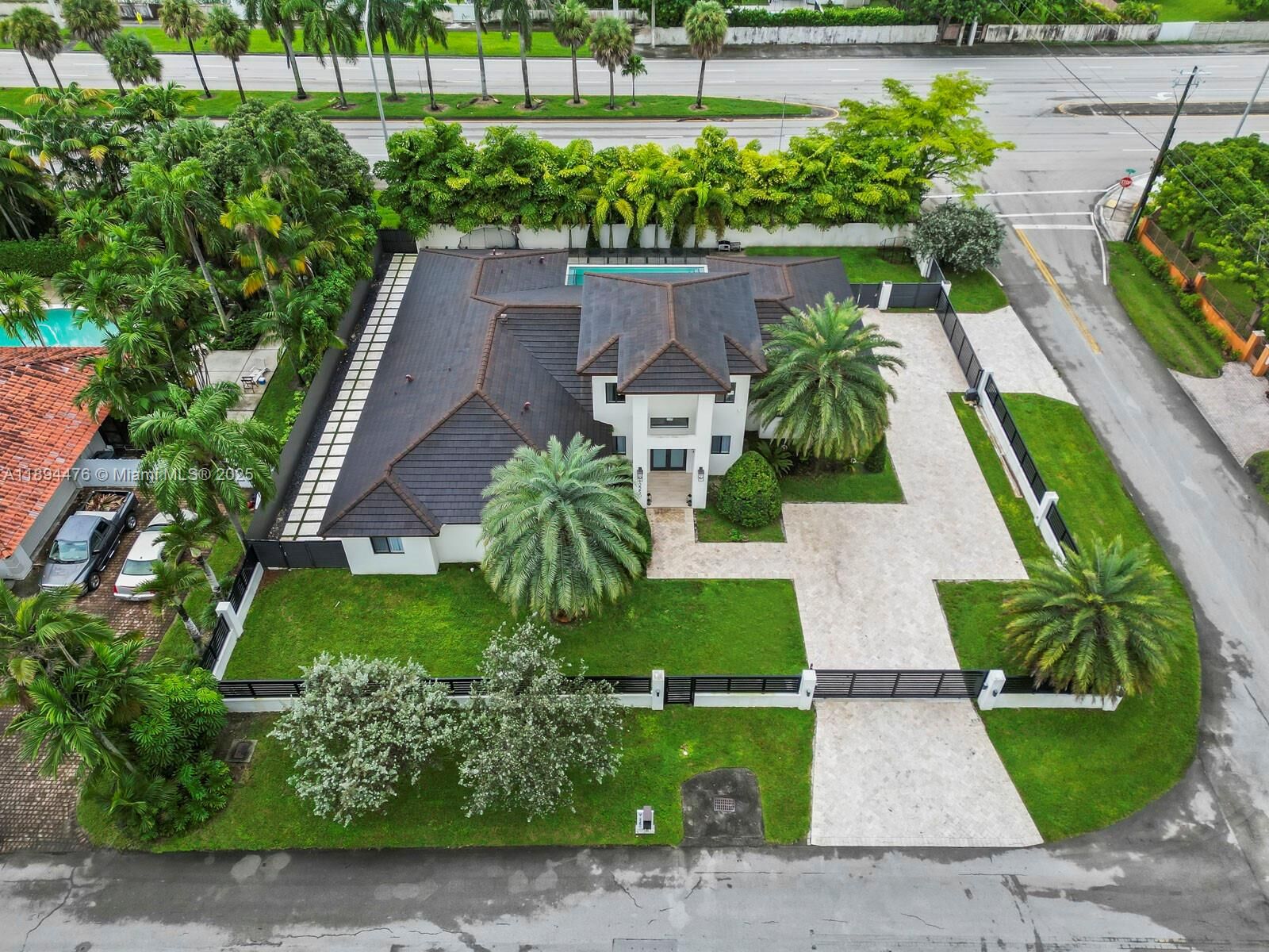 Property Photo: 12250 SW 103rd Ter FL 33186