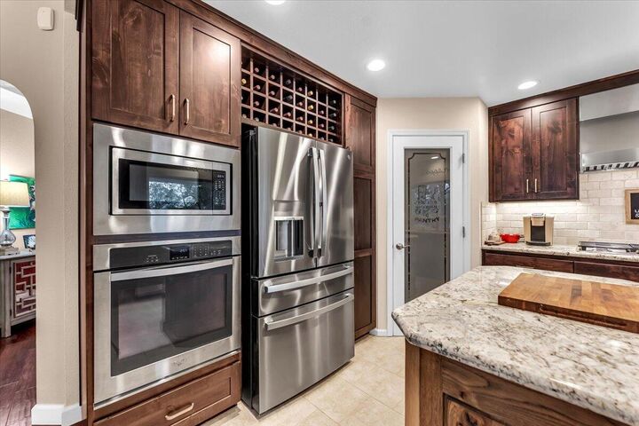Property Photo: 20636 Bernard Way CA 96003