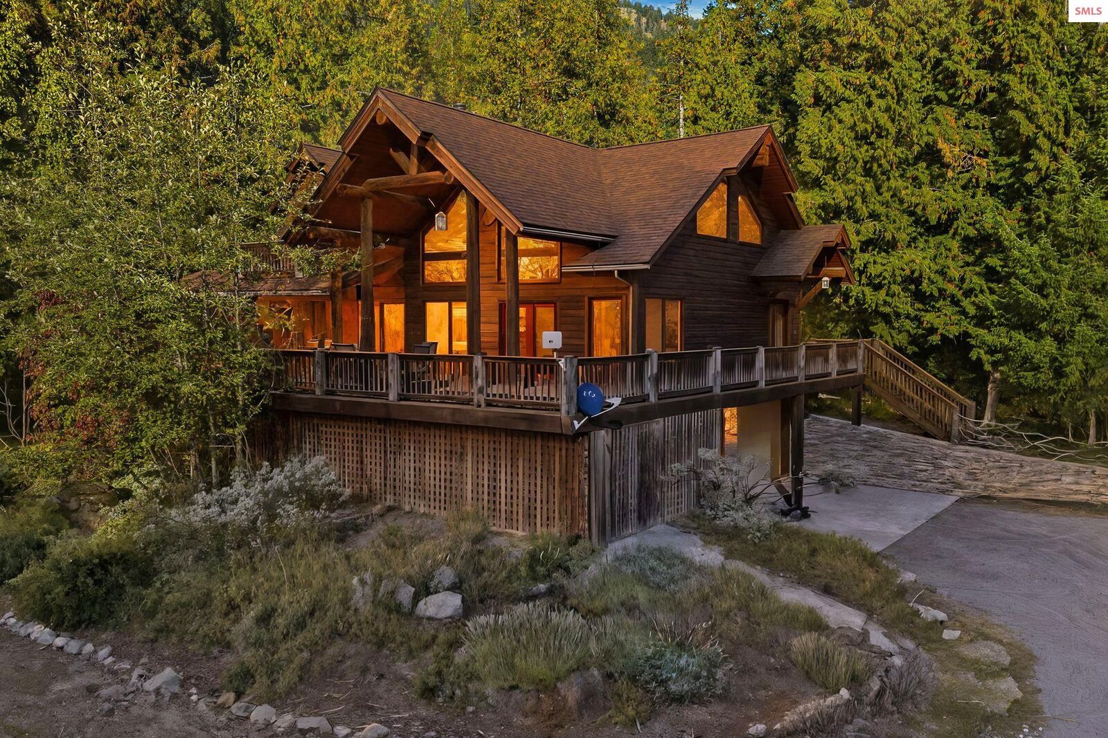 Property Photo: 700 Sunset View Ln ID 83836