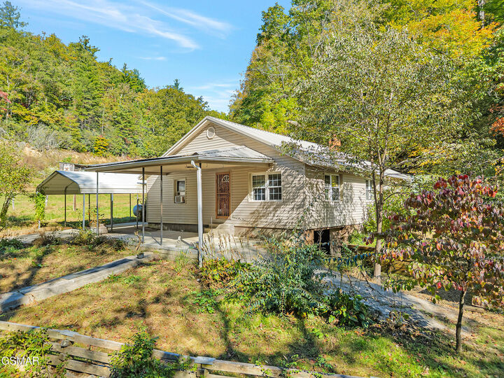 Property Photo: 4155 Green Corner Road TN 37753