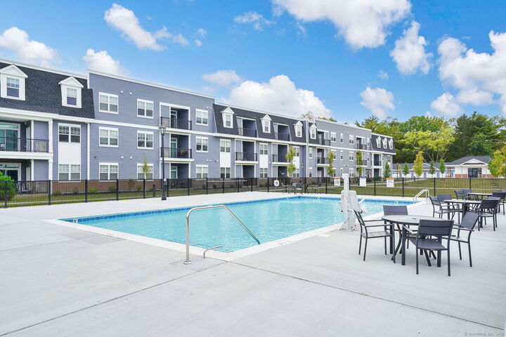 Property Photo: 280 Salmon Brook Street 1205 CT 06035