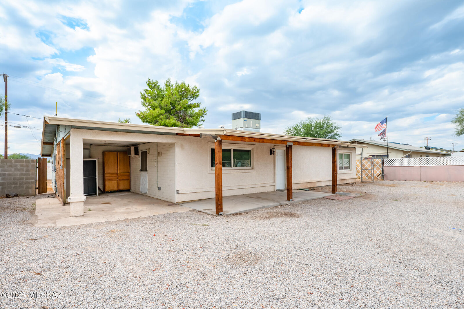 Property Photo: 3233 N El Tovar Avenue AZ 85705