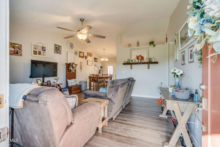 Property Photo: 140 Sunrise Meadows Ct. TN 37645