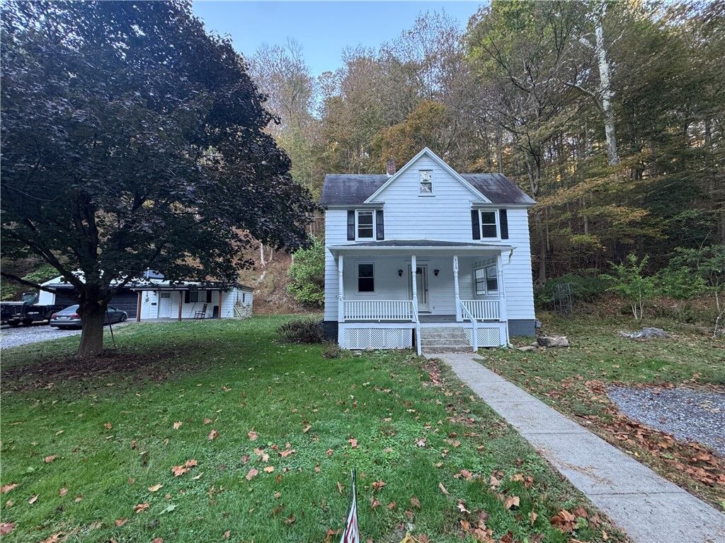 Property Photo: 576 Glenfield Rd PA 15143