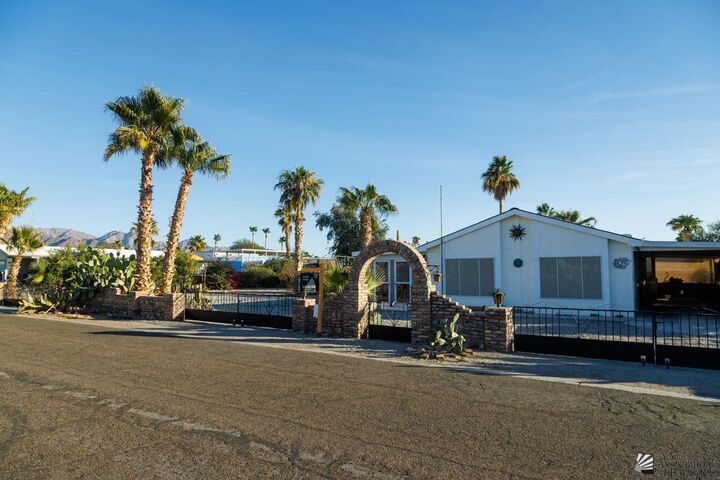 Property Photo: 13251 E 49 Ln AZ 85367