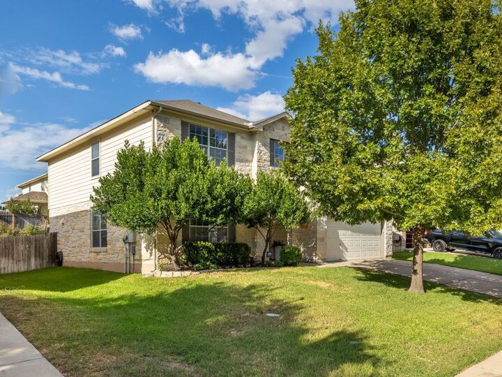 Property Photo: 2349 Caprock Place TX 78626