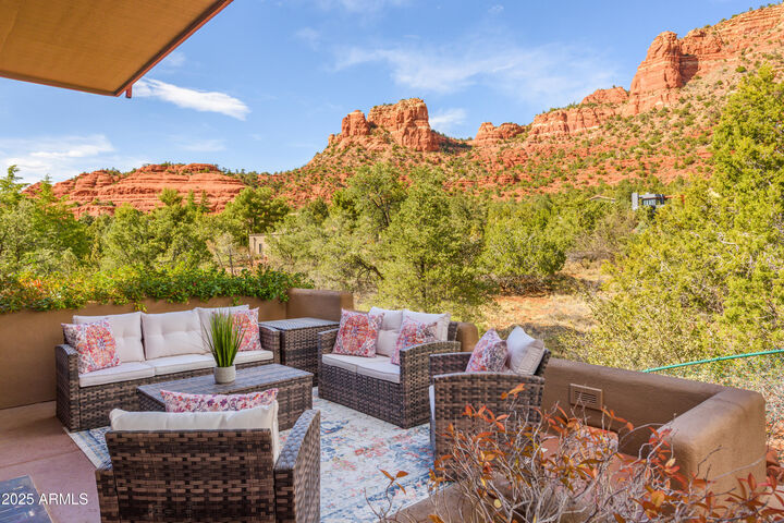 Property Photo: 115 Merry Go Round Rock Road AZ 86351
