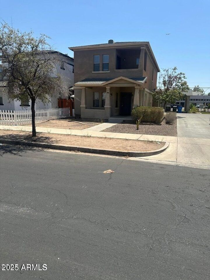 Property Photo: 1207 W Monroe Street AZ 85007