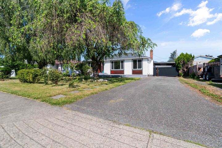 Property Photo: 46515 Portage Avenue BC V2P 3G3