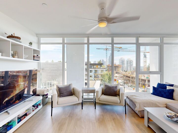 Property Photo:  657 Whiting Way 404  BC V3J 0J6