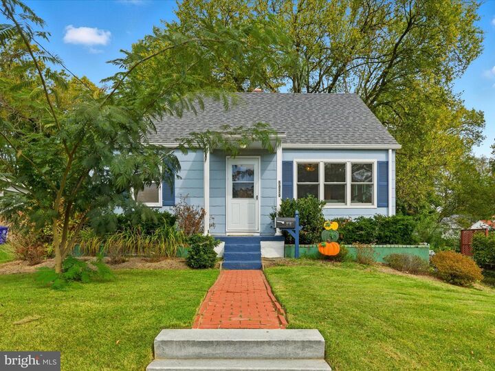 Property Photo:  2707 Lindell Street  MD 20902 