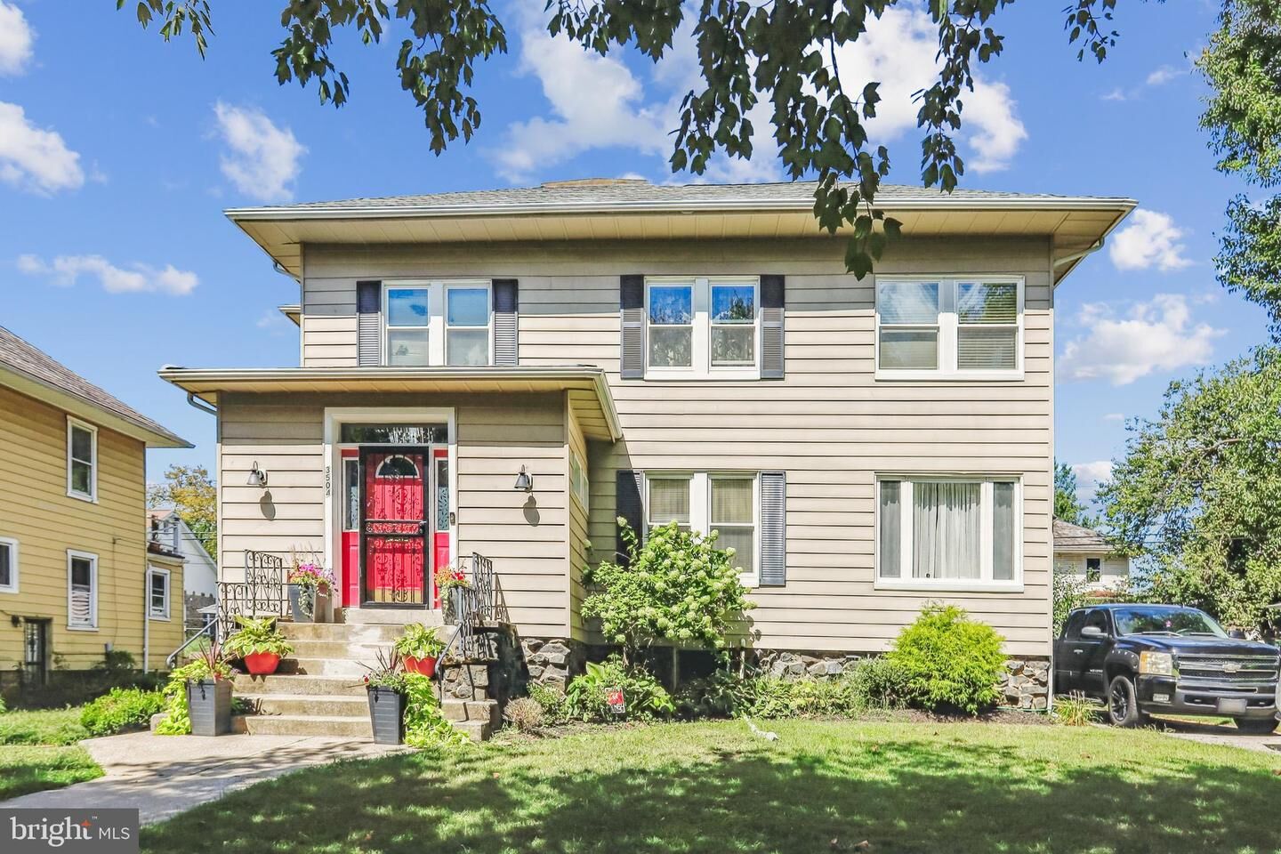 Property Photo: 3504 Edgewood Road MD 21215