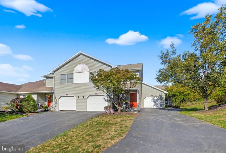 Property Photo: 1350 Sugar Maple Court PA 17070