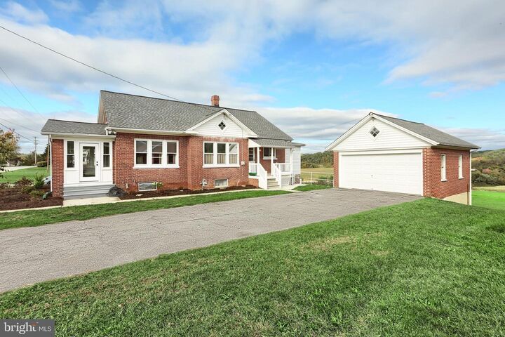 Property Photo: 203 York Road PA 17407