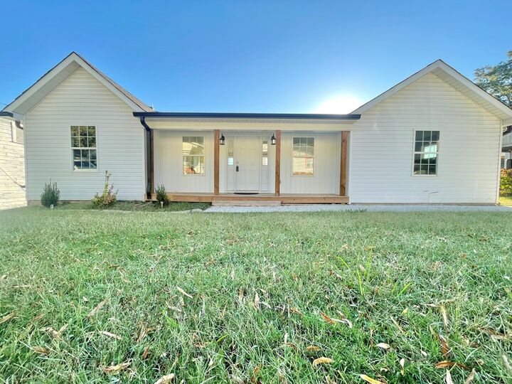 Property Photo: 503 Harris Street GA 30720