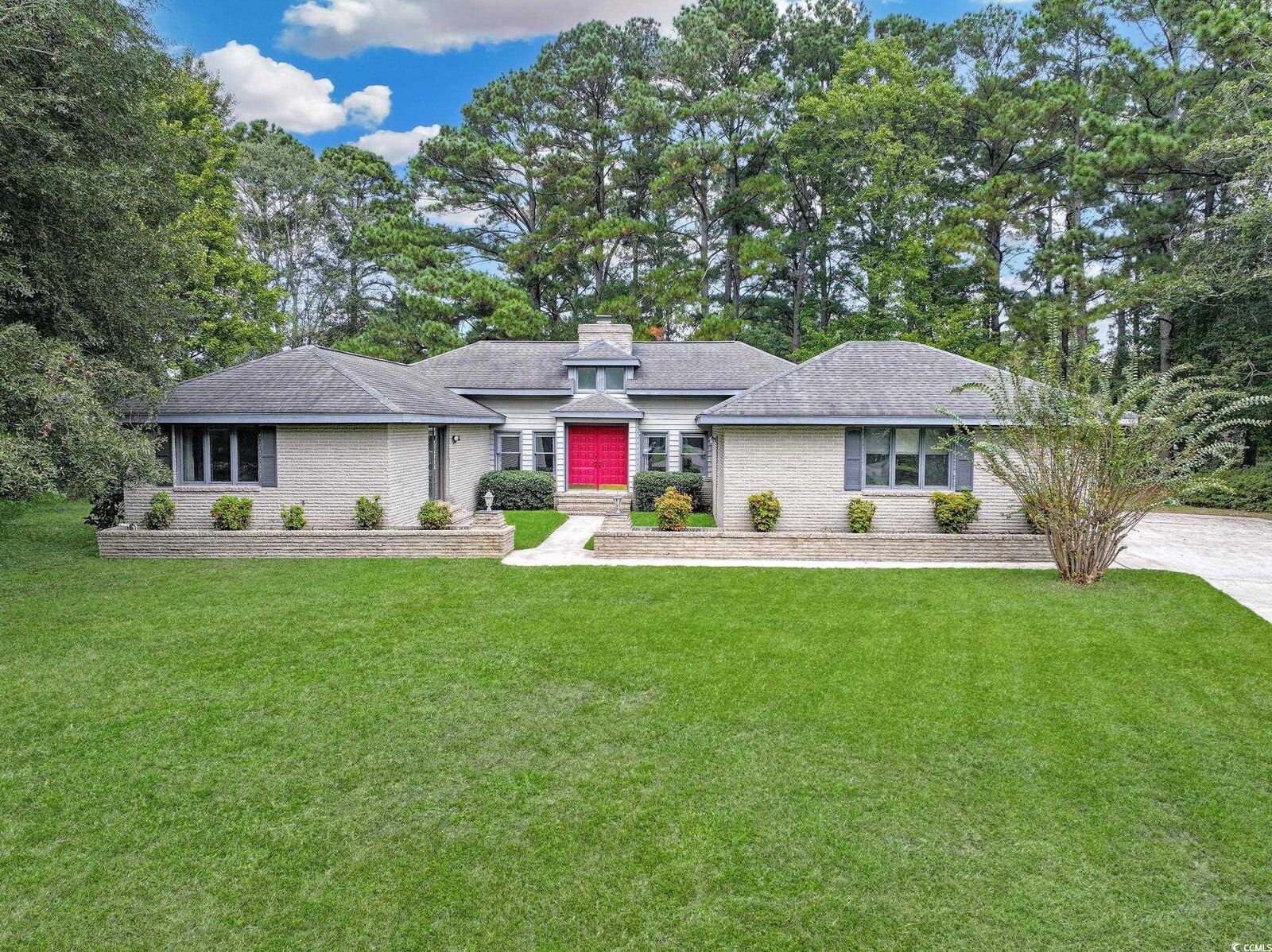 Property Photo:  1944 Woodduck Ln.  SC 29575 