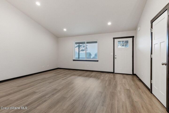 Property Photo: 12083 N Lennon Ln ID 83858