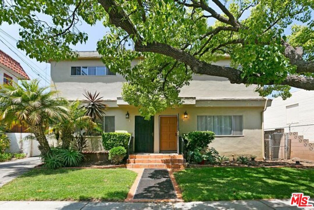 Property Photo: 711 Grant St CA 90405
