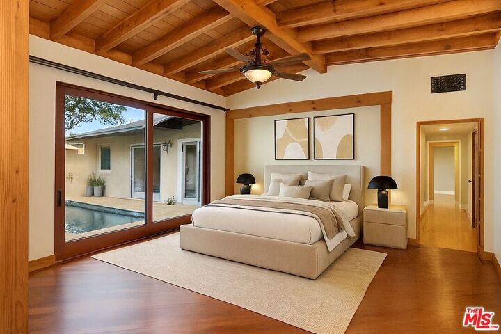 Property Photo: 16141 Bayberry Pl CA 91403