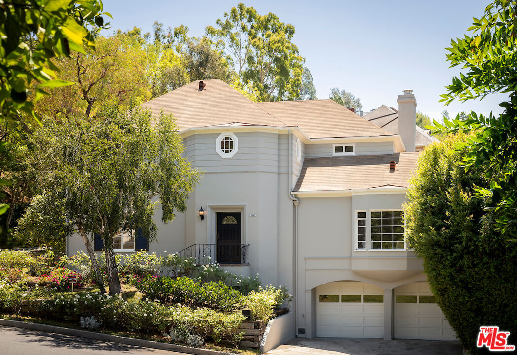Property Photo: 5700 Spring Oak Dr CA 90068