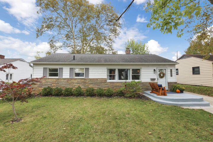 Property Photo: 2714 Woodstock Road OH 43221