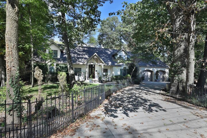 455 Walhalla Road  Columbus OH 43202 photo