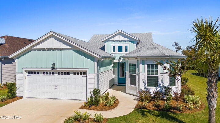 Property Photo: 8794 Coral Reef Way FL 32413