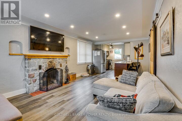 Property Photo:  64 Bond Street  ON N6C 1W3 