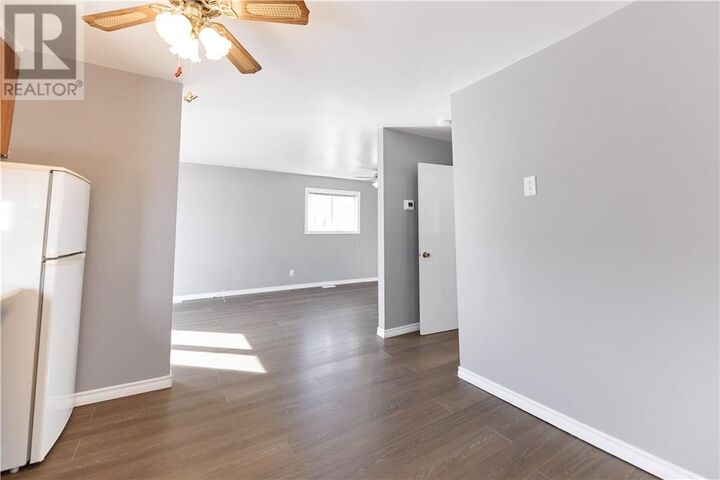 Property Photo:  923 Highway 17 E  ON P0M 1H0 