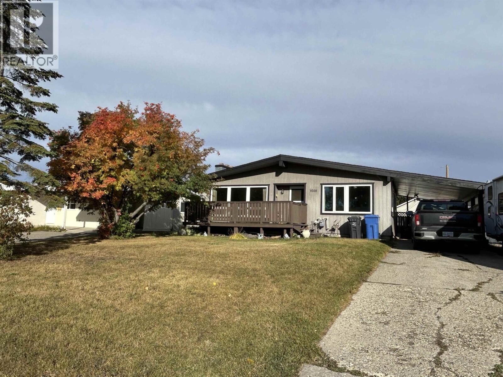 Photo de la propriété: 9308 112 Avenue BC V1J 2V9