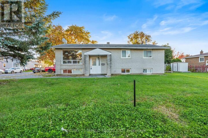 Property Photo: 1130 Sydney Street ON K6H 6A1