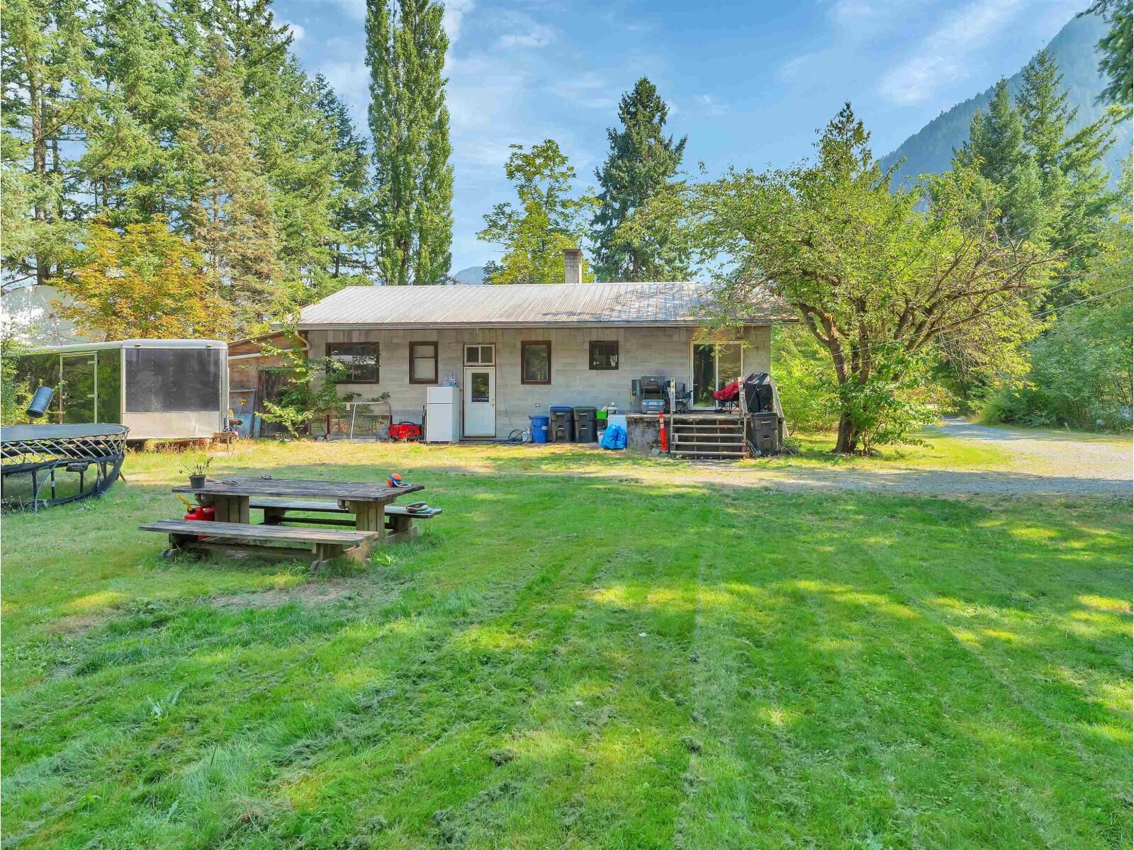 Property Photo: 20107 Beacon Road BC V0X 1L0
