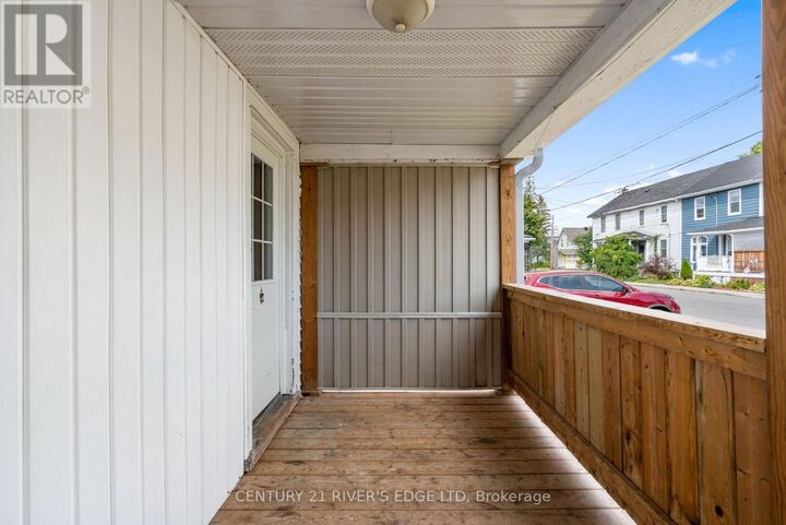 Property Photo: 621 George Street West ON K0E 1T0