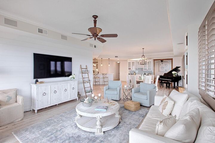 Property Photo: 5 Calhoun Avenue Ph705 FL 32541