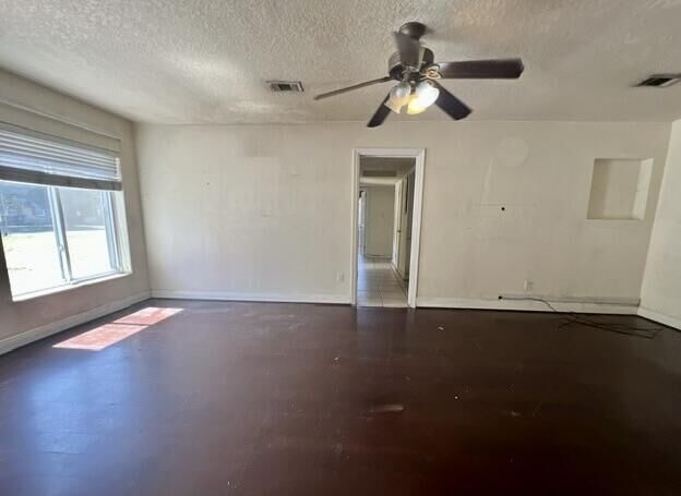 Property Photo: 343 NE Kepner Drive FL 32548