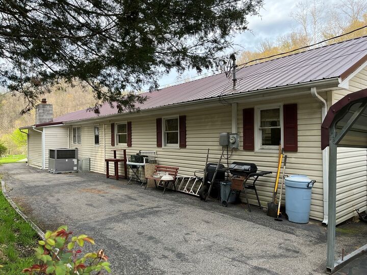 Property Photo: 179 Walters Branch KY 41271