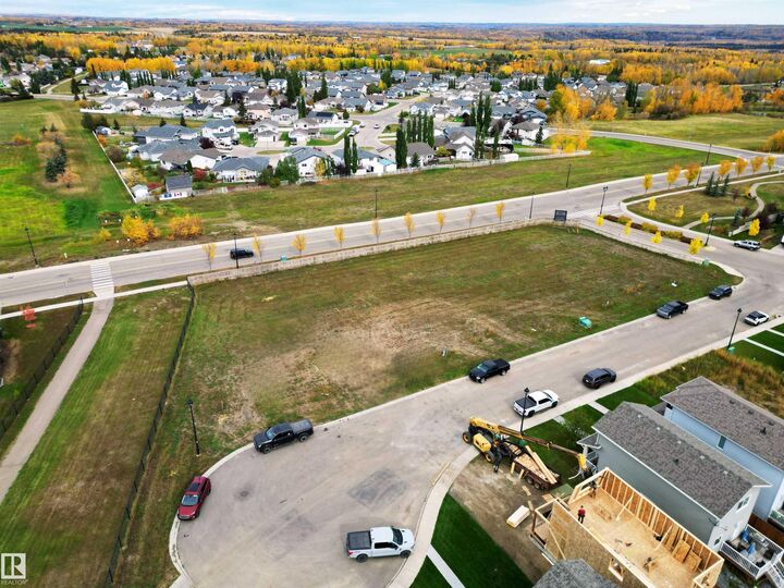 Property Photo:  4018 & 4020 42 Avenue  AB T7A 0B4 