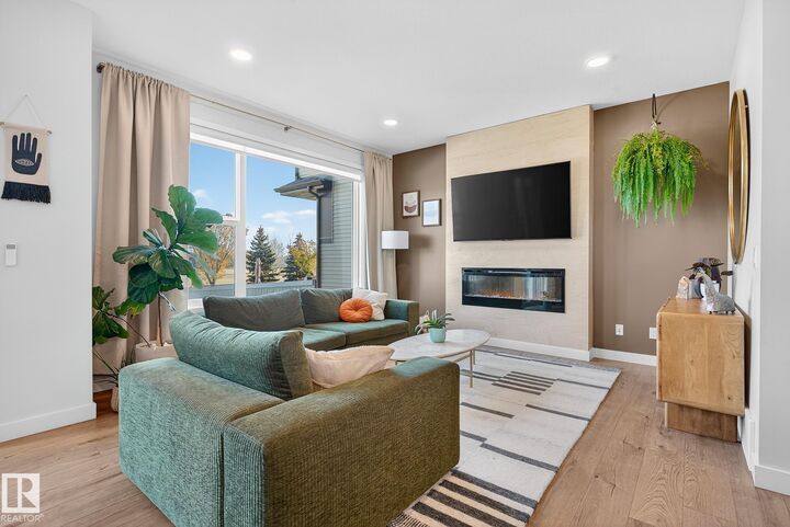 Property Photo:  1467 Goodspeed Lane NW  AB T5T 0W2 