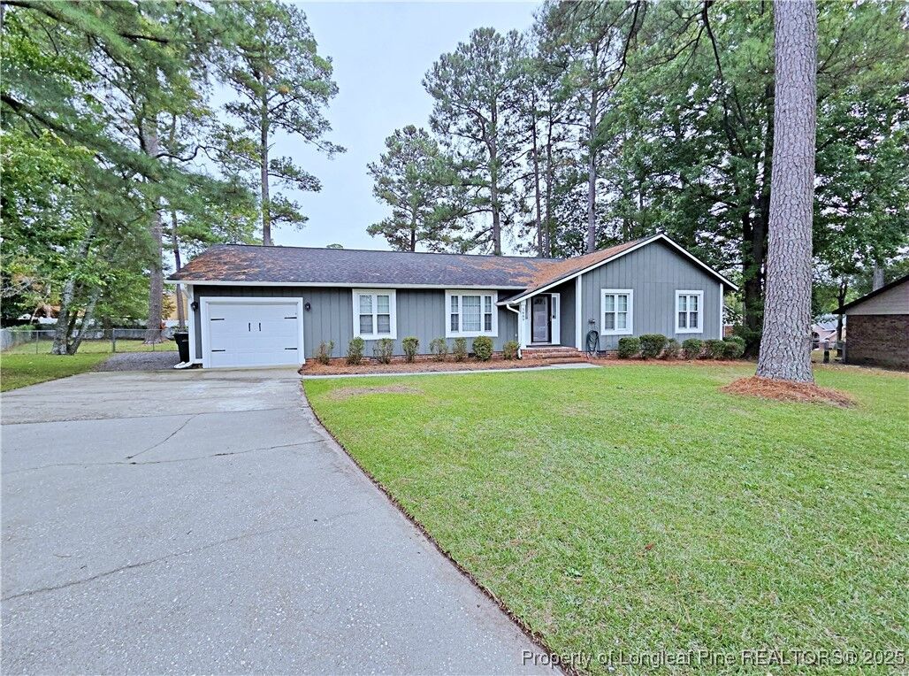 Property Photo: 5889 Kerr Place NC 28314