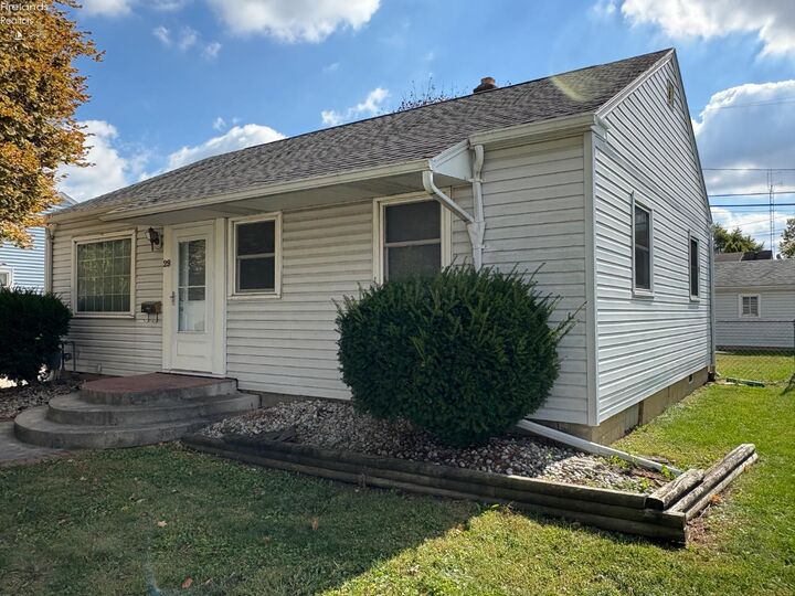 29 Virginia Avenue  Tiffin OH 44883 photo