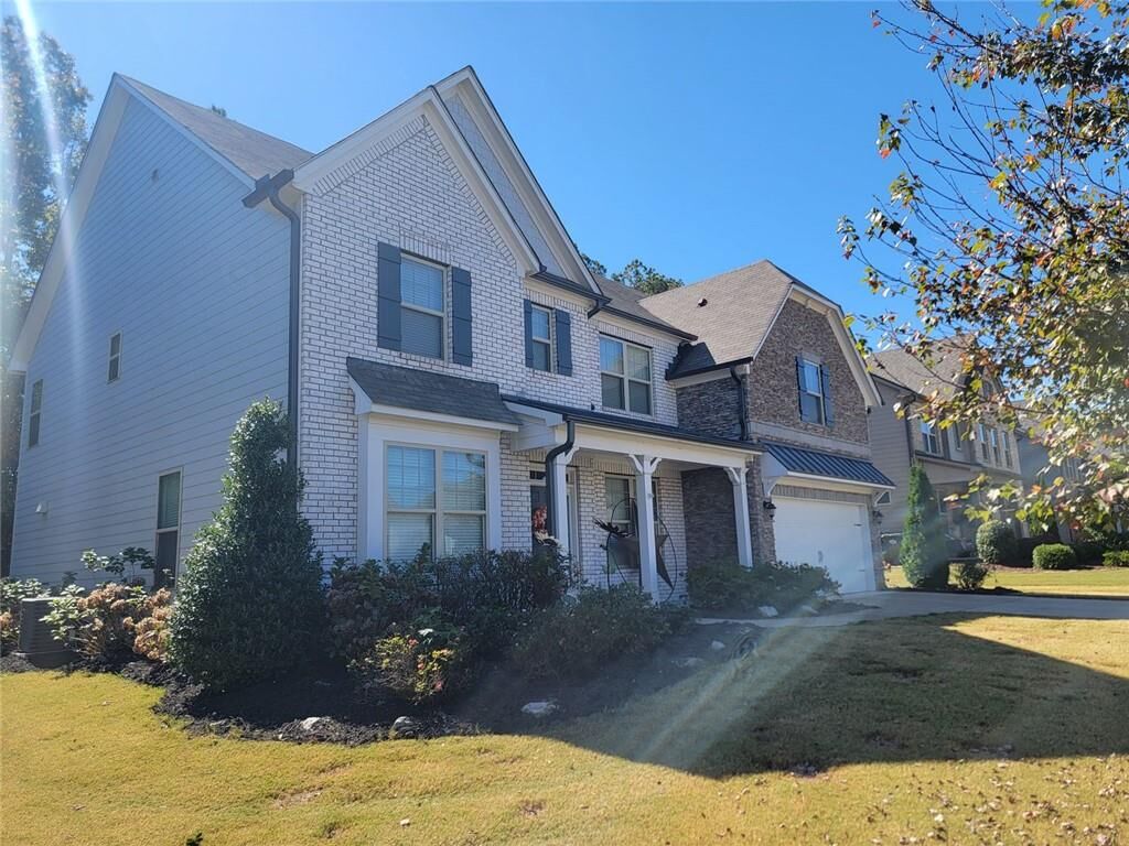 Property Photo: 2050 W Hampton Drive GA 30115