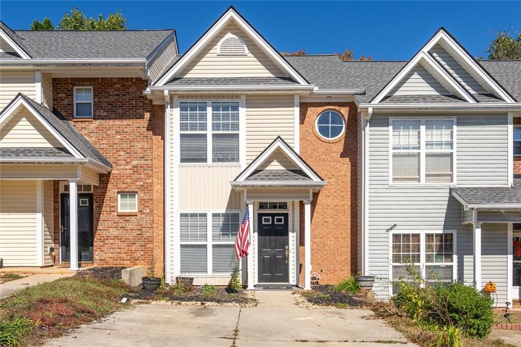 Property Photo: 15 Pearl Chambers Drive GA 30534