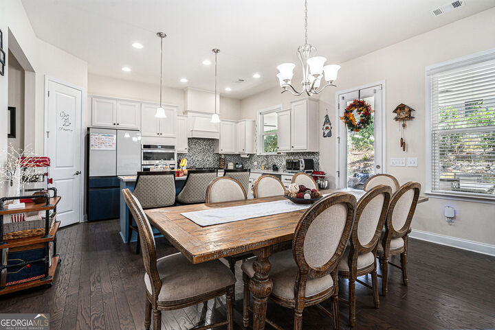 Property Photo: 3816 Whithorn Way GA 30152