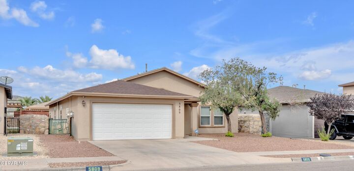 Property Photo: 5809 Redstone Rim Drive TX 79934