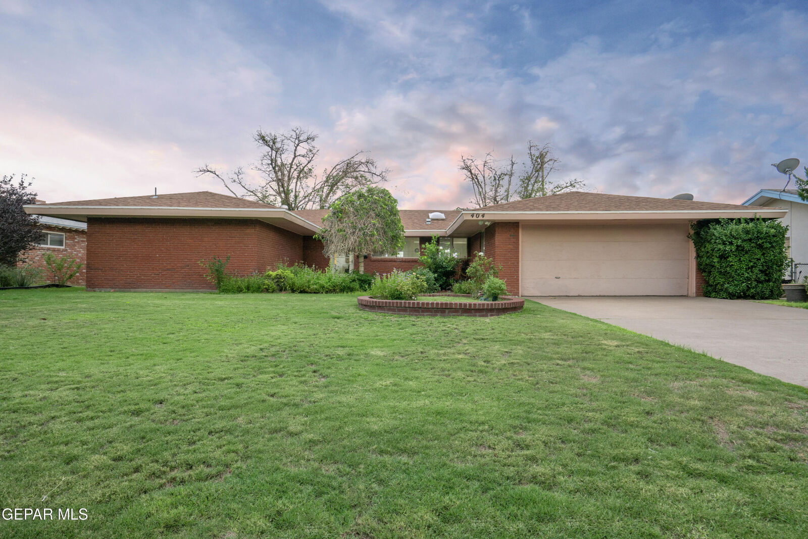 Property Photo: 404 Butte Circle TX 79902