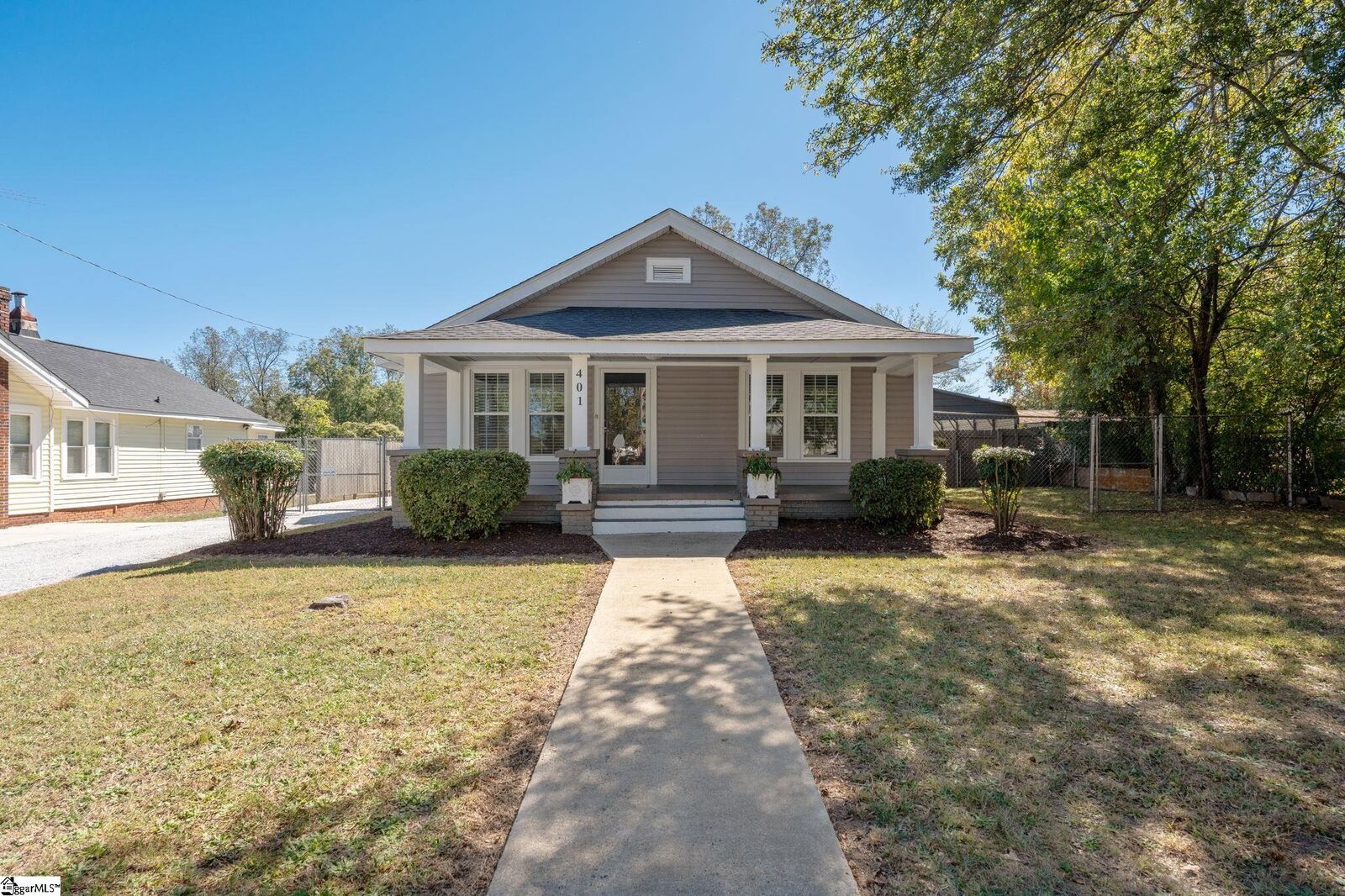 Property Photo:  401 Gordon Street  SC 29611 