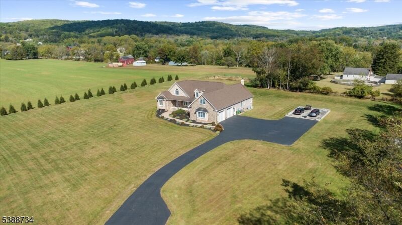 Property Photo:  4 Deer Ct  NJ 08848 
