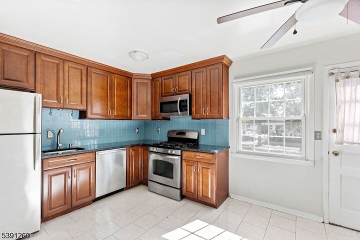 Property Photo: 523 Pitney Pl NJ 07960